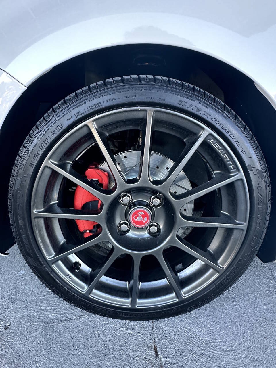 Used 2013 FIAT 500 Abarth w/ Beats Audio Pkg FWD image 14