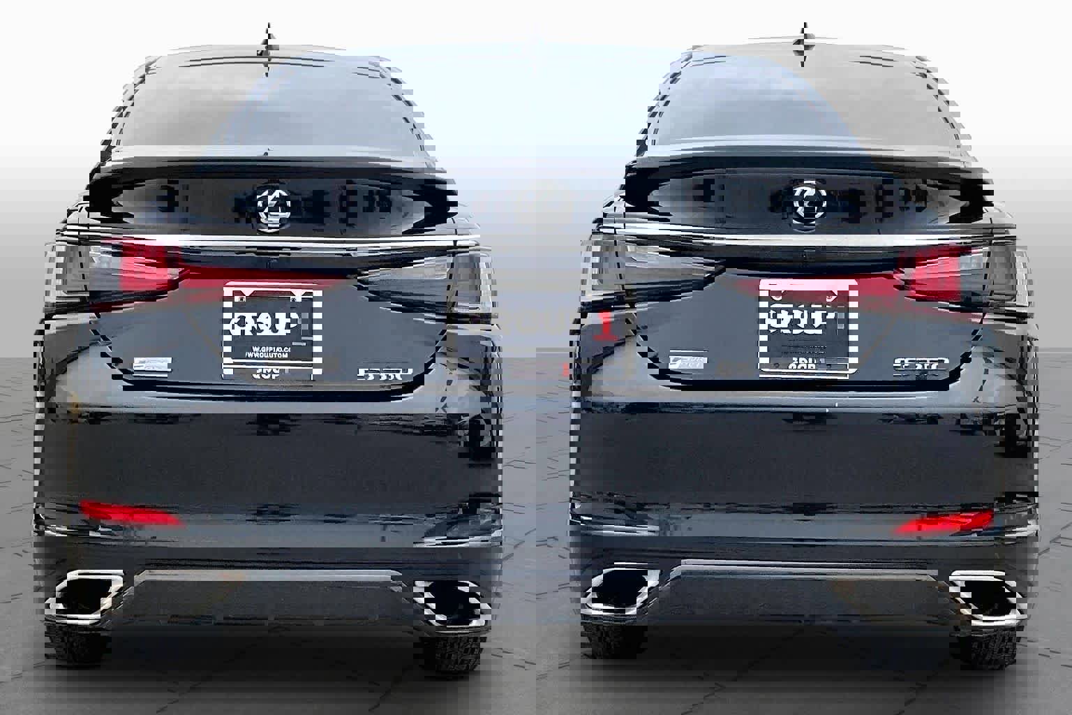 Used 2019 Lexus ES 350 F Sport w/ Accessory Package 2 FWD image 5