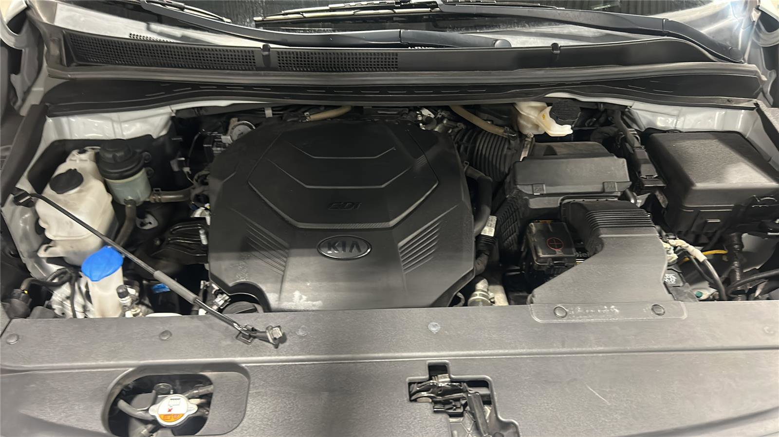 Used 2021 Kia Sedona LX FWD image 9
