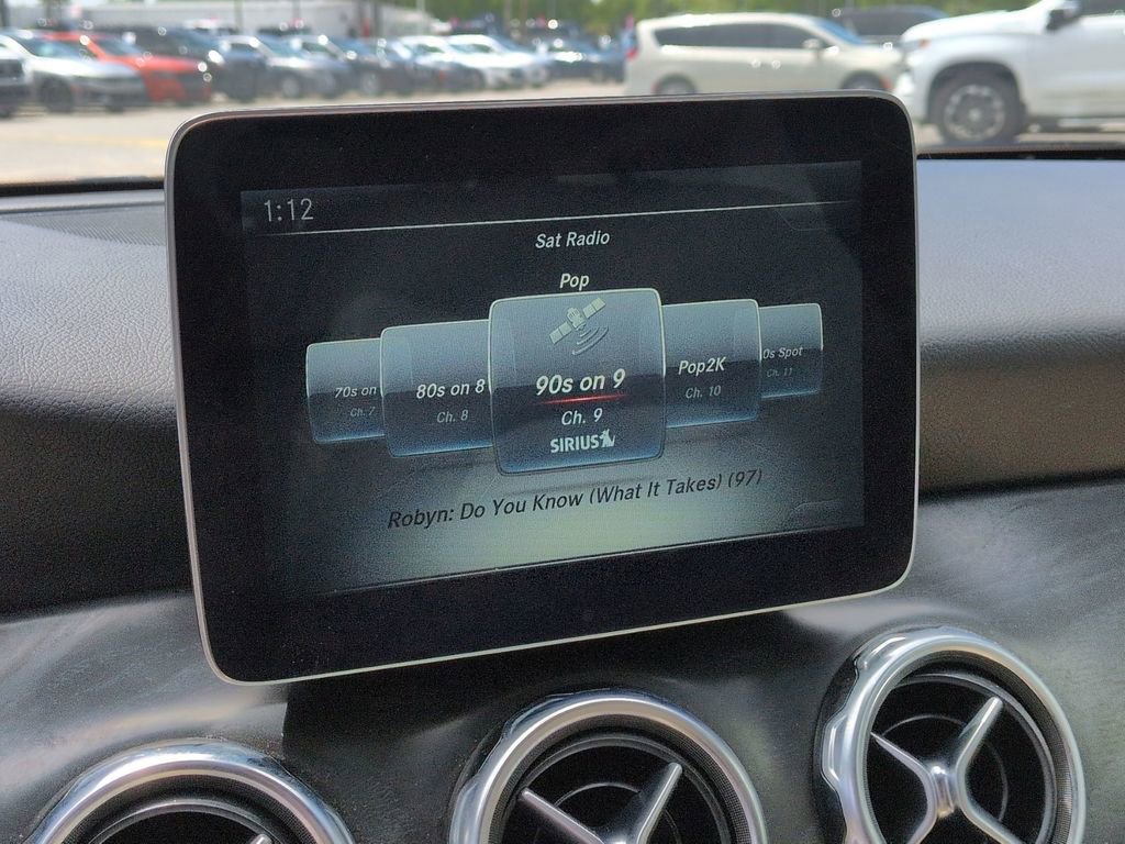 Used 2018 Mercedes-Benz GLA 250 4MATIC w/ Premium Package image 23