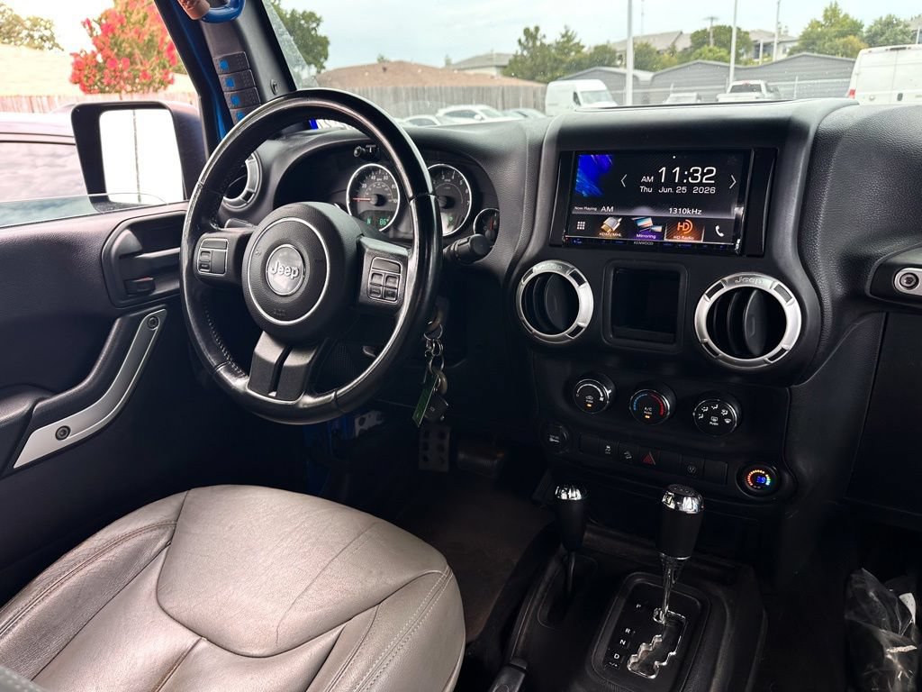 Used 2015 Jeep Wrangler Rubicon w/ Trailer Tow Group AWD/4WD image 11