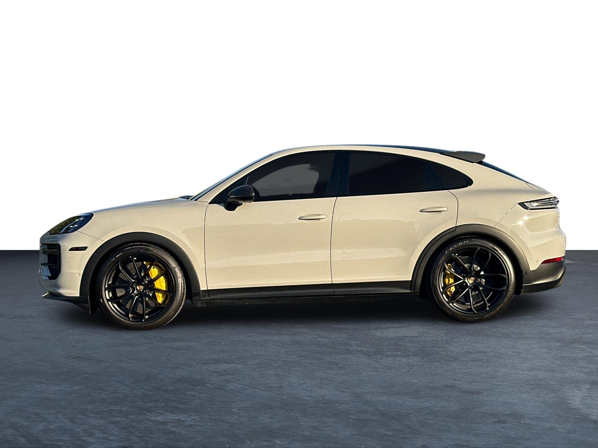 Used 2024 Porsche Cayenne Turbo GT image 4