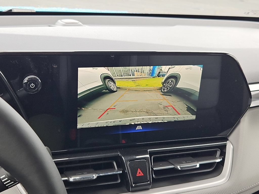 New 2026 Chevrolet TrailBlazer LT w/ LT Cold Weather Package FWD image 19