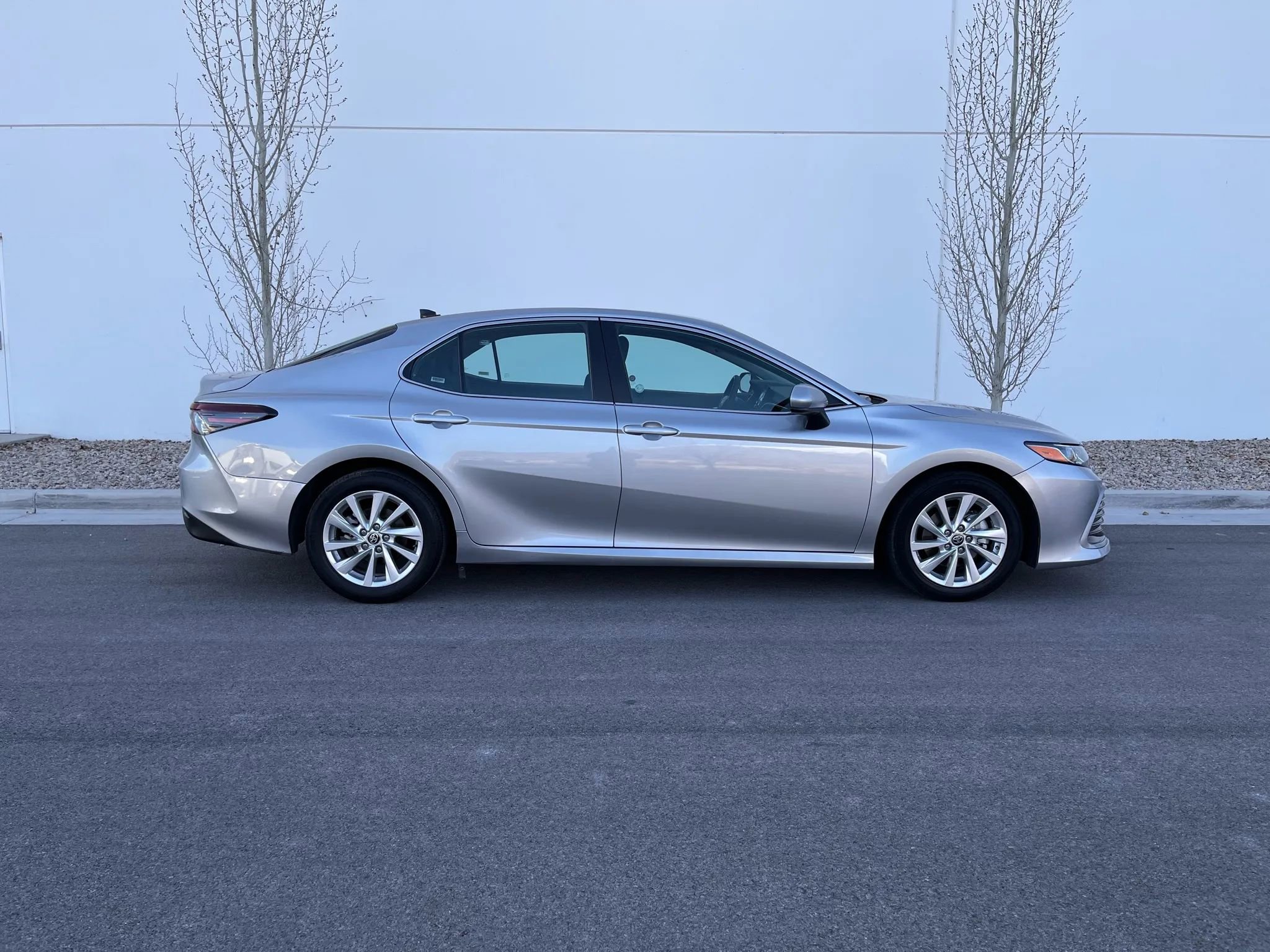 Used 2024 Toyota Camry LE image 8