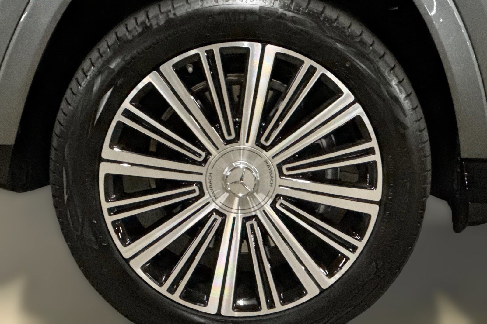 New 2026 Mercedes-Benz Maybach GLS 600 4MATIC image 11