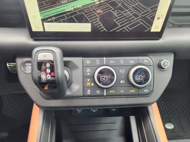 Used 2023 Land Rover Defender 130 X AWD/4WD image 18