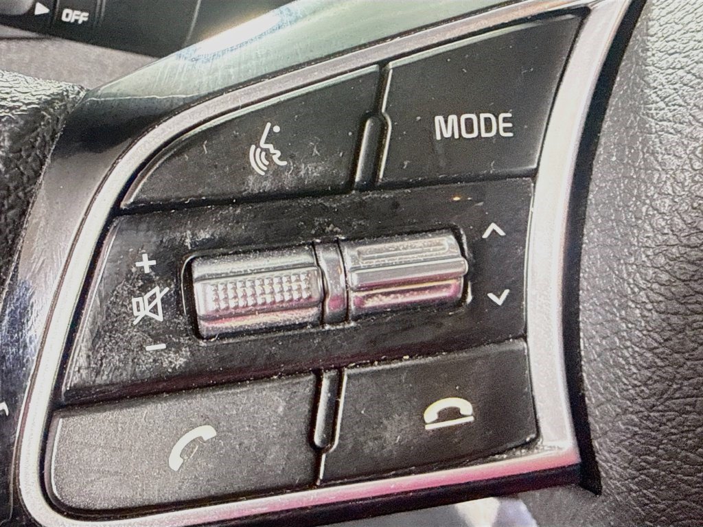 Used 2020 Kia Optima LX FWD image 13