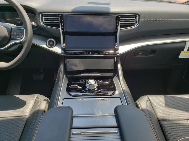 New 2026 Jeep Grand Wagoneer 4WD image 9