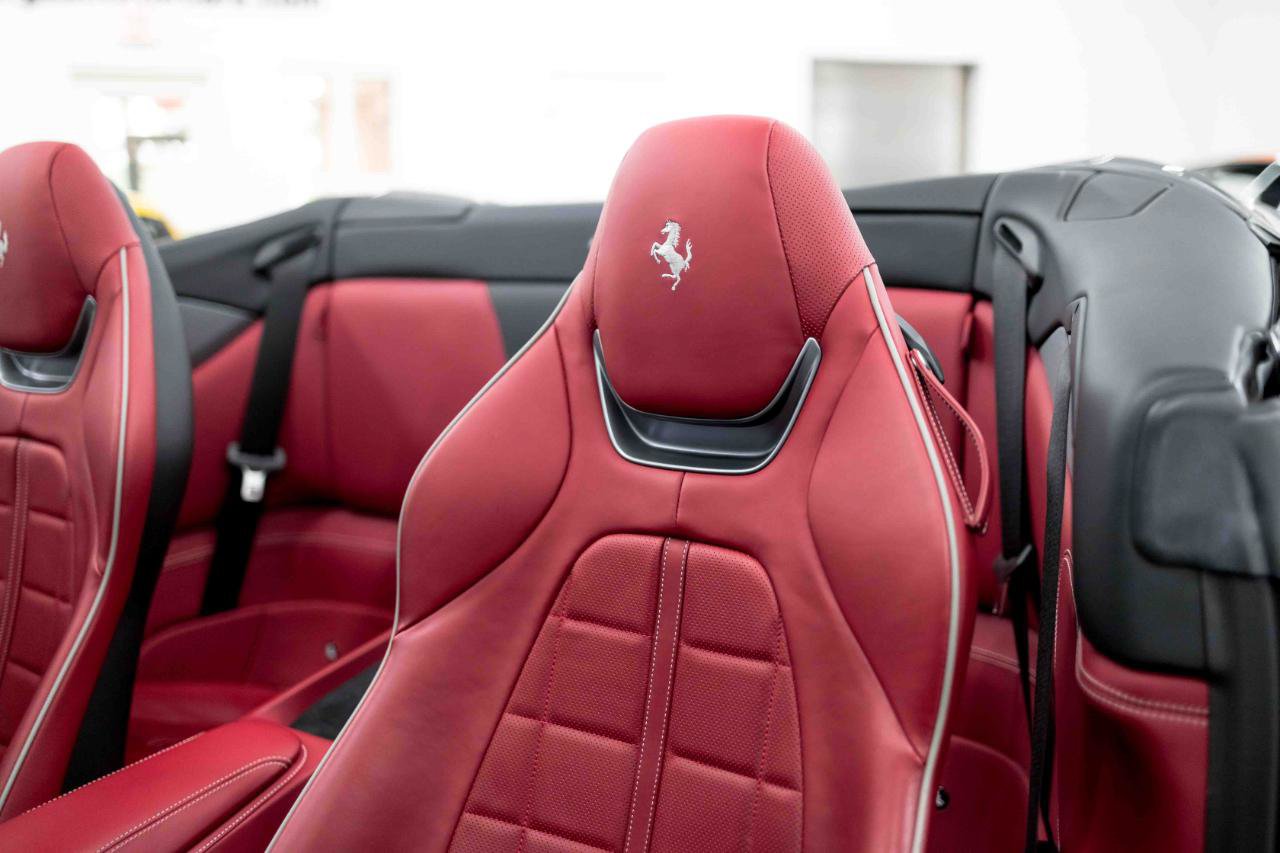 Used 2020 Ferrari Portofino RWD image 58