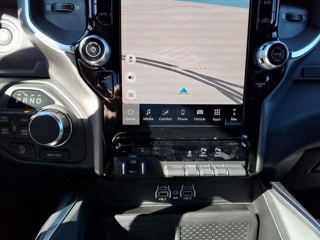 New 2026 RAM 1500 4x4 Crew Cab image 17