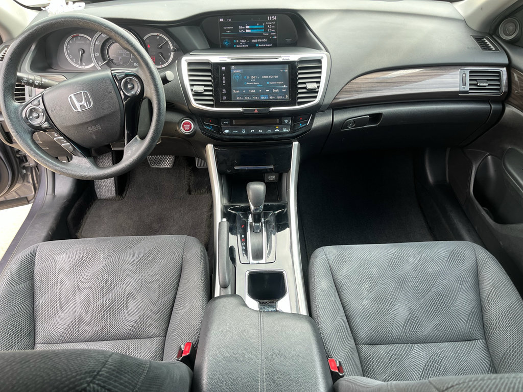 Used 2016 Honda Accord EX video 2