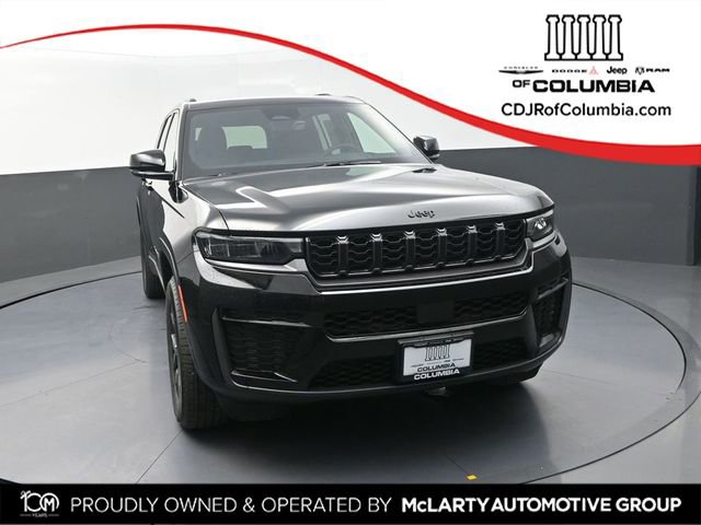 New 2026 Jeep Grand Cherokee Altitude AWD/4WD image 1