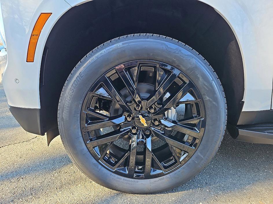 New 2026 Chevrolet Suburban Premier w/ Sun And Tow Package image 8