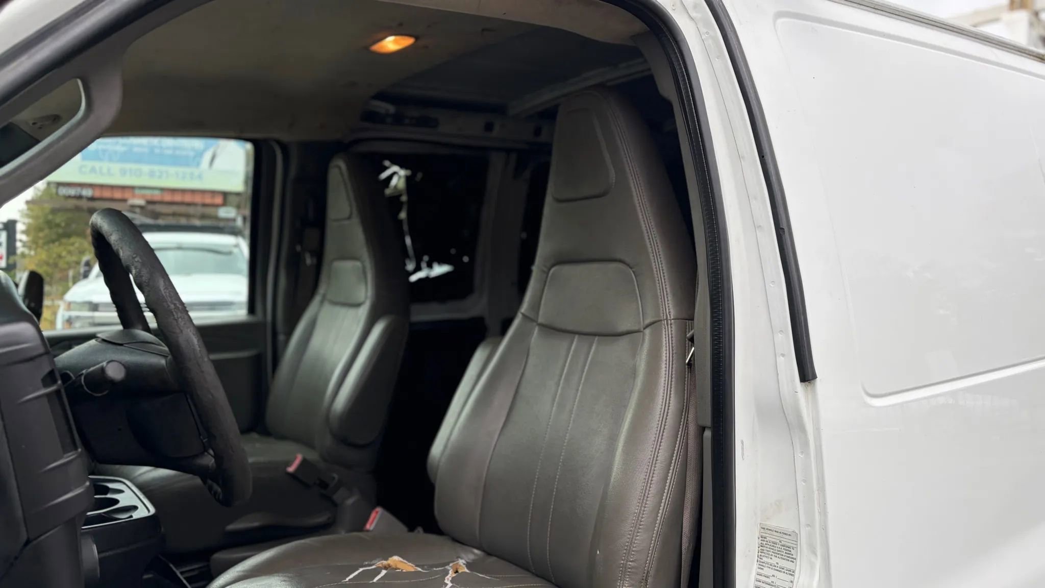 Used 2017 GMC Savana 2500 image 17