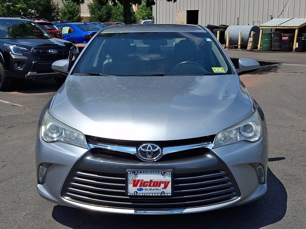 Used 2017 Toyota Camry XLE FWD image 2