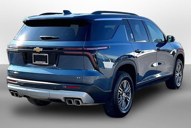 Used 2024 Chevrolet Traverse LT w/ Trailering Package FWD image 13
