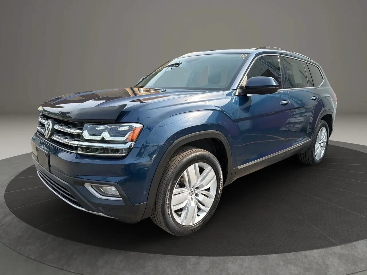 Used 2018 Volkswagen Atlas SEL Premium AWD/4WD image 1