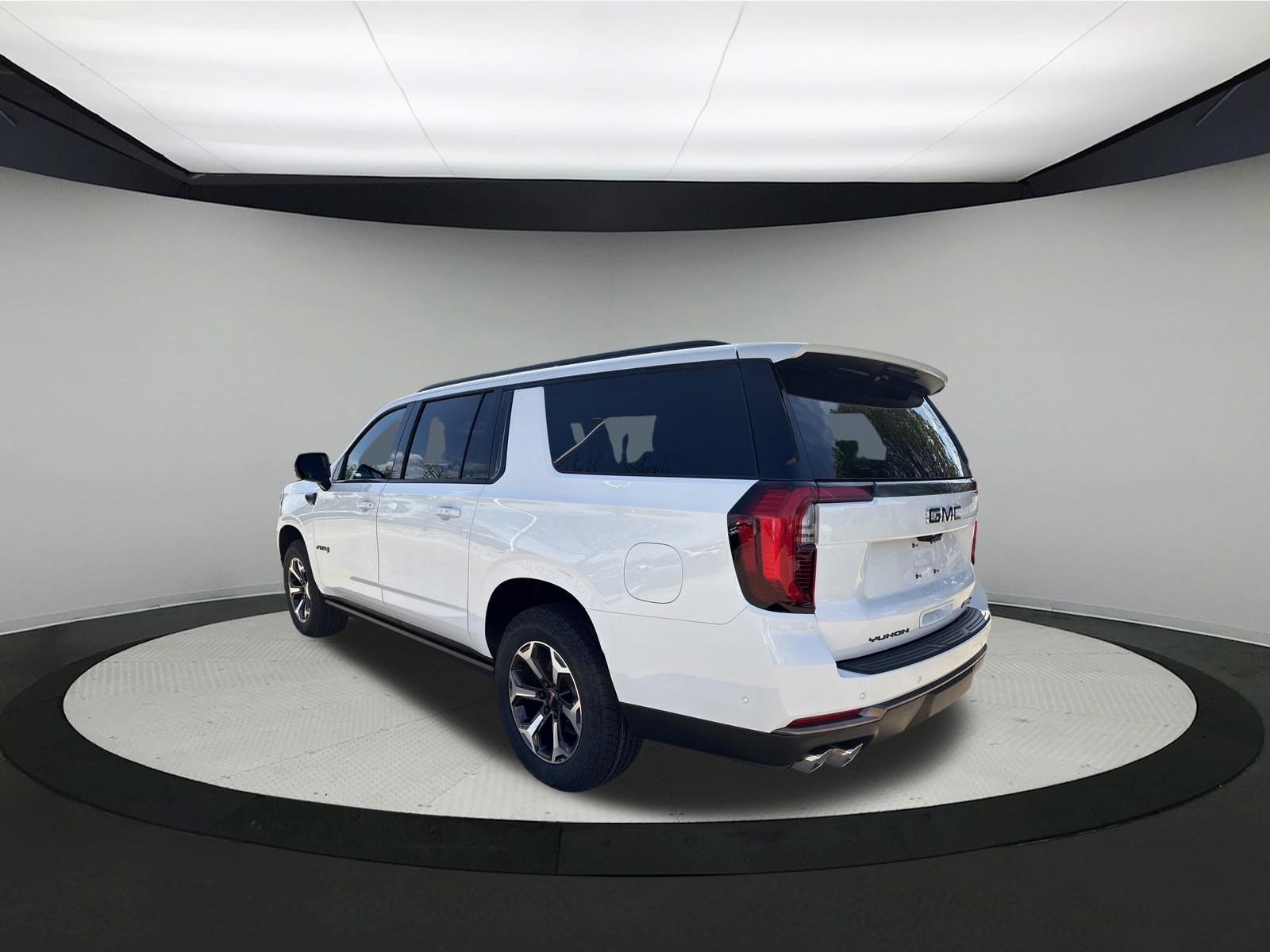 New 2026 GMC Yukon XL AT4 Ultimate AWD/4WD image 5
