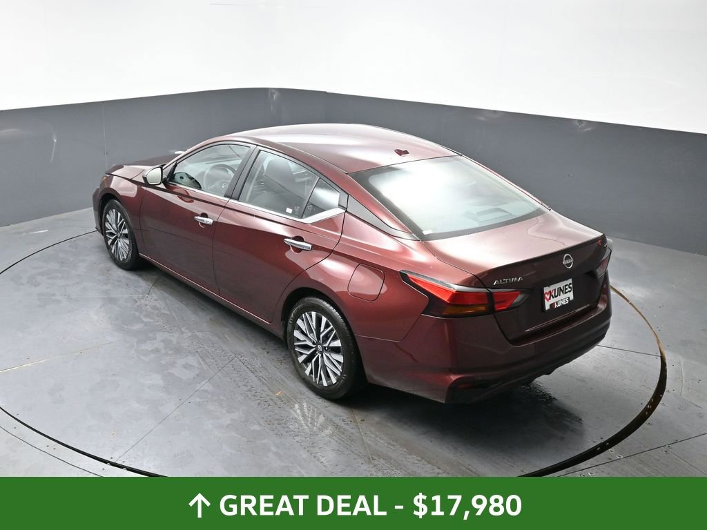 Used 2024 Nissan Altima 2.5 SV image 48