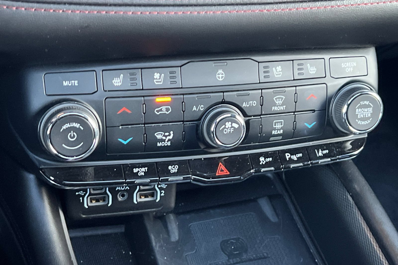 Used 2021 Dodge Durango R/T w/ Technology Group AWD/4WD image 22
