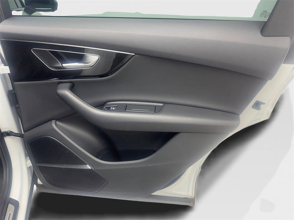 Used 2022 Audi Q7 2.0T Premium Plus w/ Premium Plus Package image 47