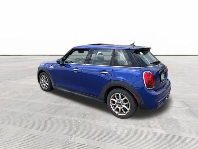 Used 2020 MINI Cooper S w/ Signature Upholstery Package FWD image 4