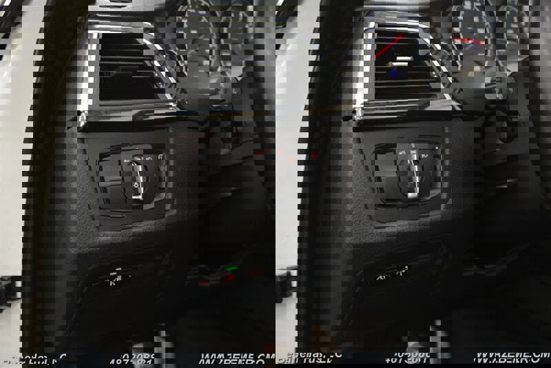 Used 2018 BMW M4 Convertible image 23