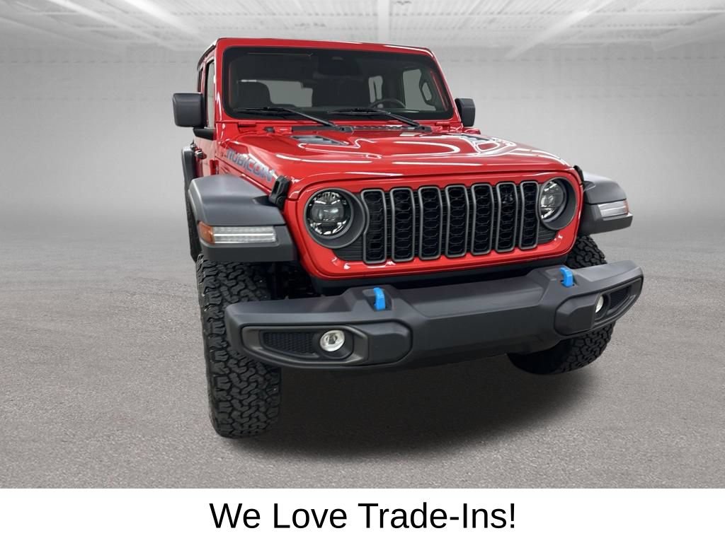 Used 2025 Jeep Wrangler Unlimited Rubicon 4xe w/ Safety Group AWD/4WD image 3