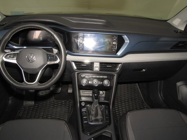 Used 2024 Volkswagen Taos SE FWD image 13