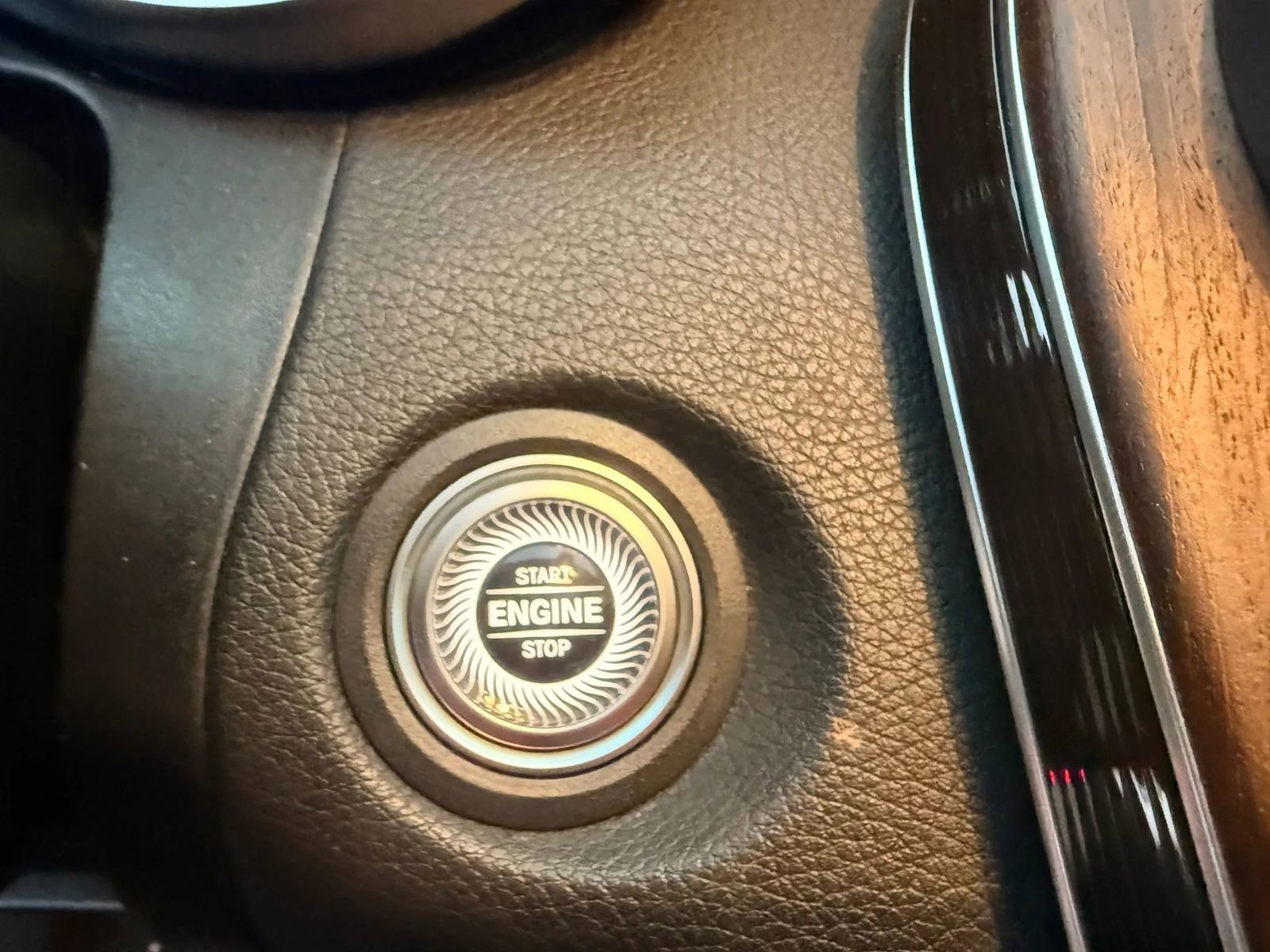 Used 2019 Mercedes-Benz C 300 Sedan w/ Premium Package image 19