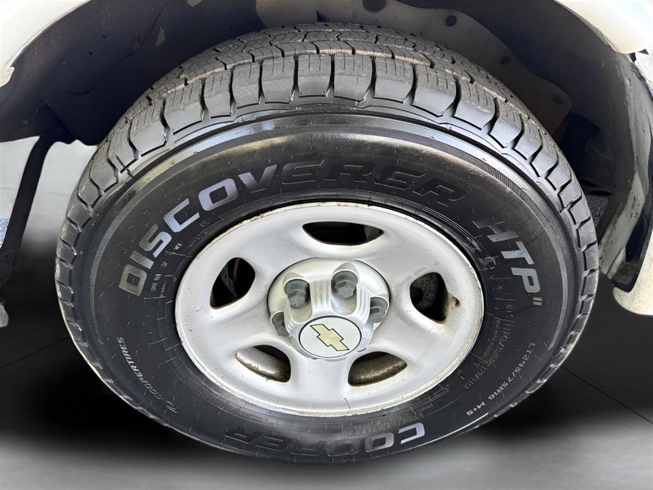 Used 2005 Chevrolet Express 1500 RWD image 21