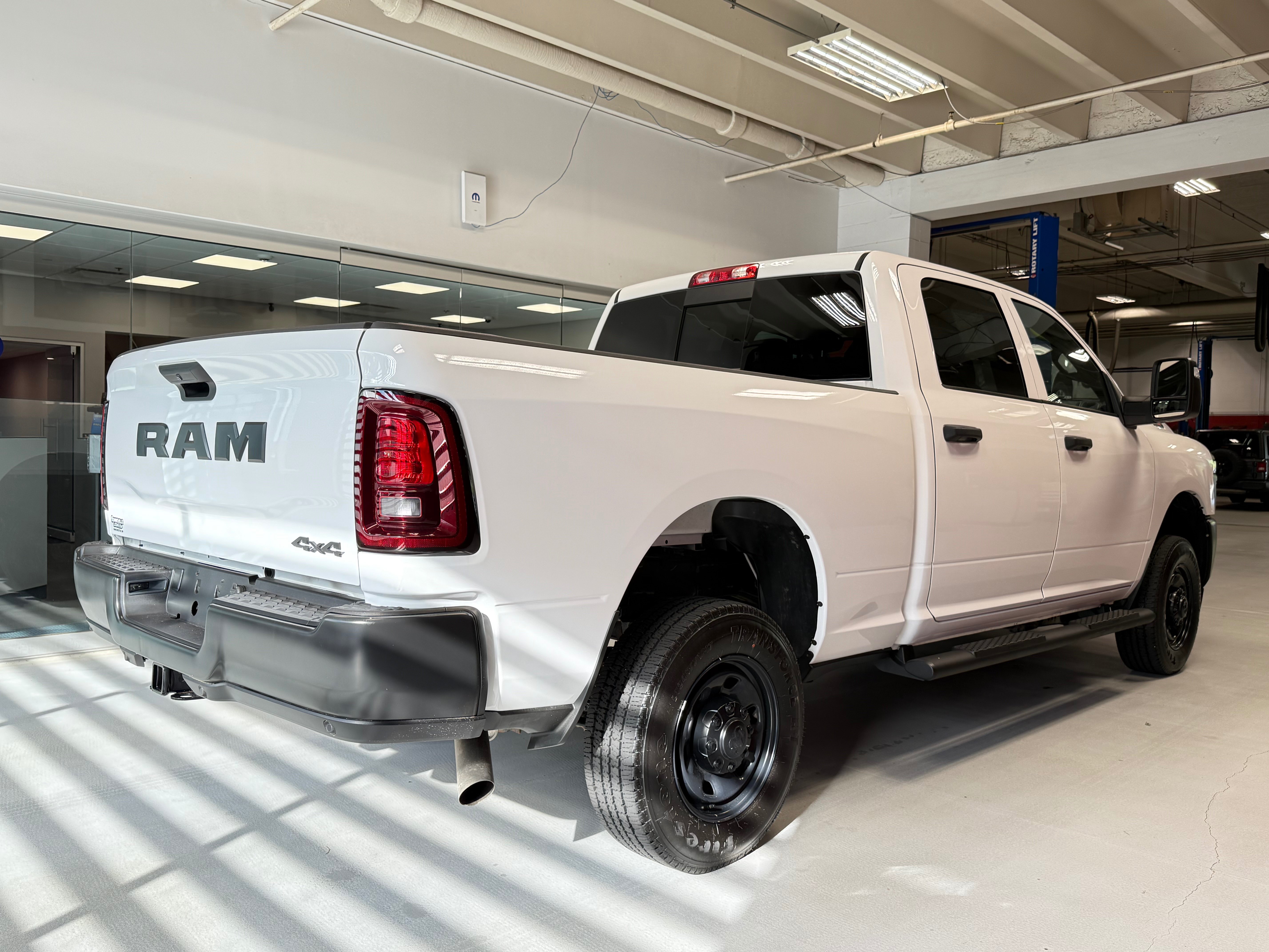 Certified 2025 RAM 2500 Tradesman AWD/4WD image 10