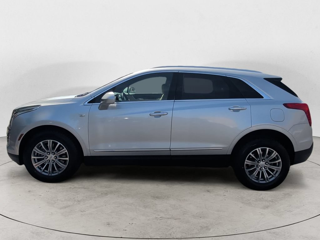 Used 2018 Cadillac XT5 Luxury w/ Driver Awareness Package AWD/4WD image 2