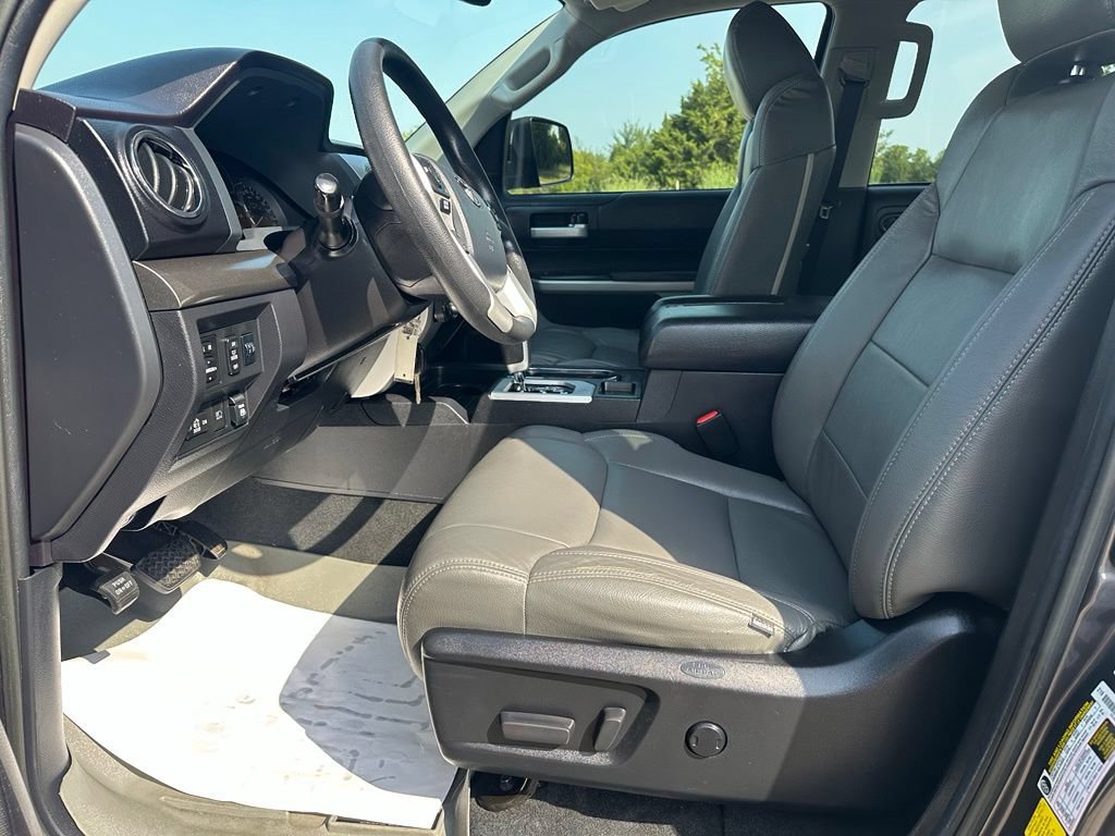 Used 2020 Toyota Tundra SR5 w/ SR5 Upgrade Package AWD/4WD image 12