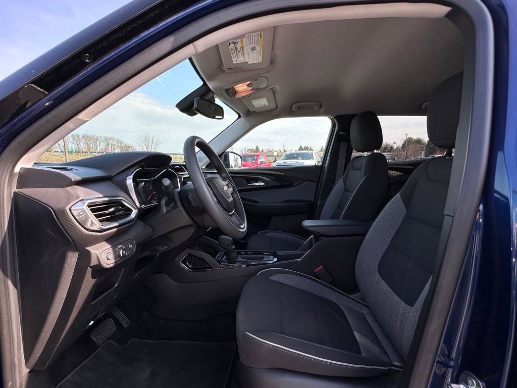 Certified 2023 Chevrolet TrailBlazer LT w/ Convenience Package image 17