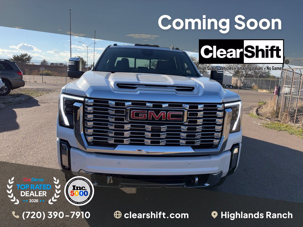 Used 2025 GMC Sierra 3500 Denali w/ Denali Reserve Package AWD/4WD image 3
