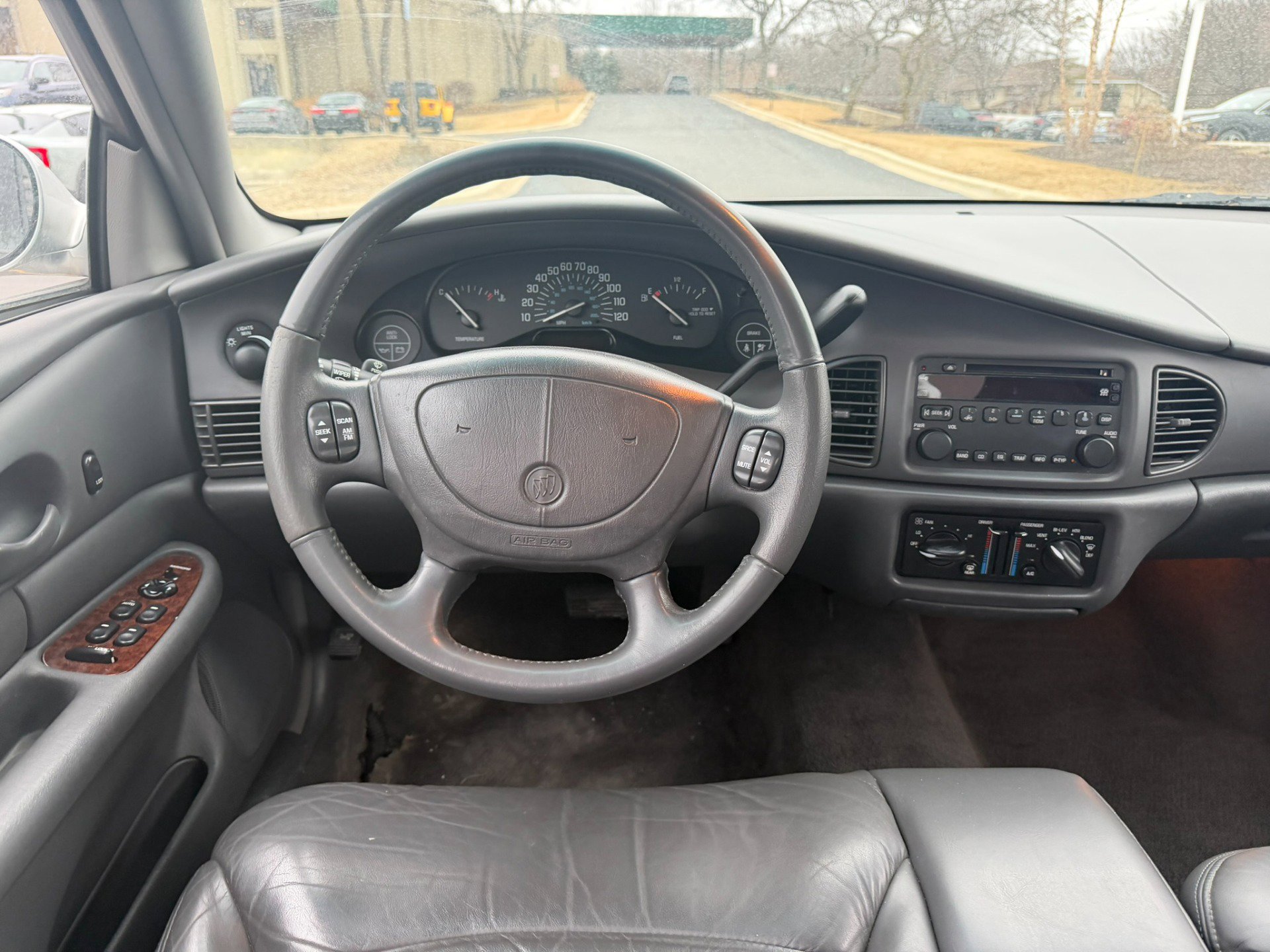 Used 2005 Buick Century Custom image 10