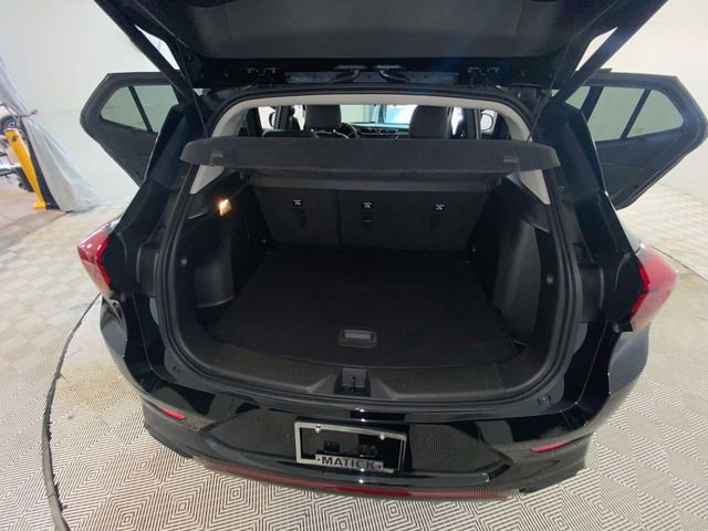 Used 2023 Buick Encore GX Select w/ Sport Touring Package FWD image 12