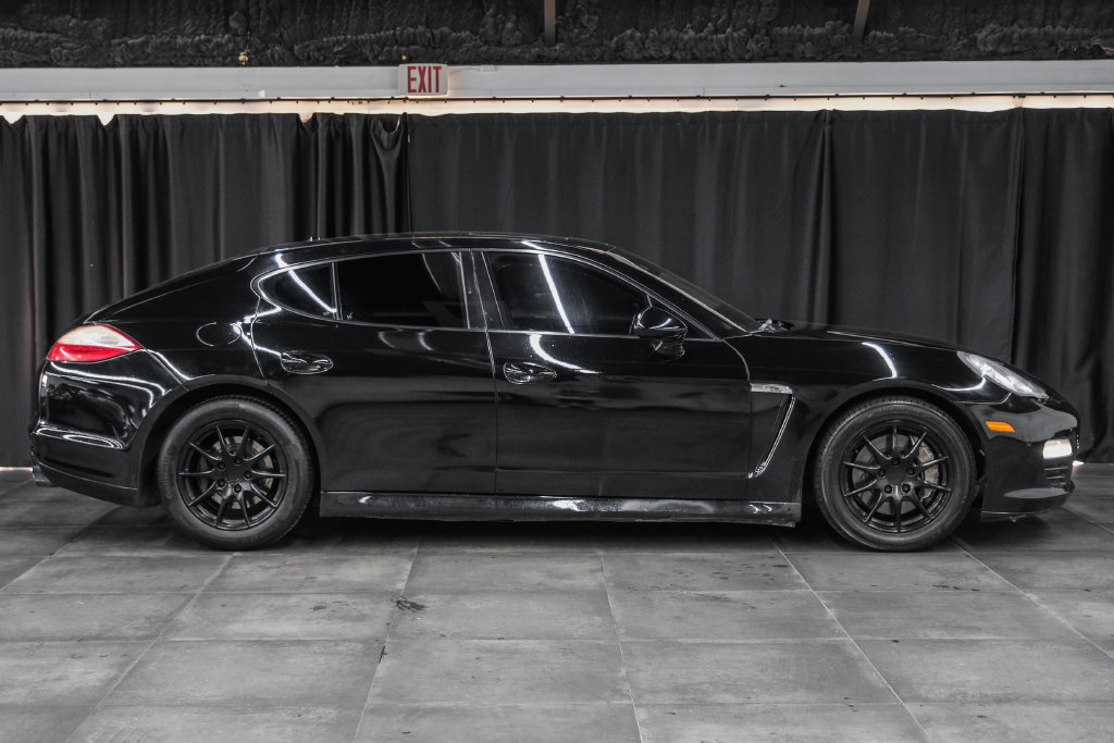 Used 2012 Porsche Panamera 4 image 7