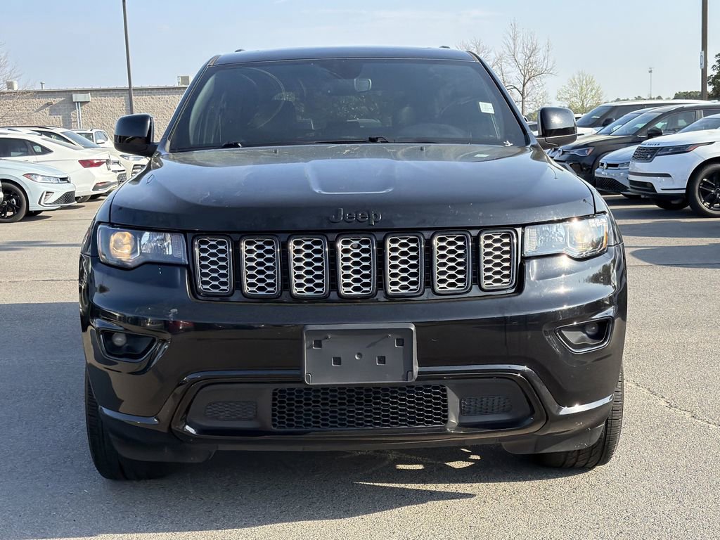 Used 2019 Jeep Grand Cherokee Altitude image 8