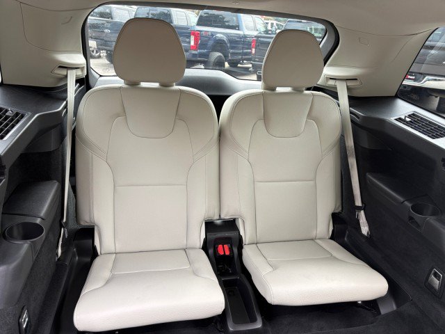 Used 2020 Volvo XC90 T6 Momentum w/ Protection Package Premier AWD/4WD image 7