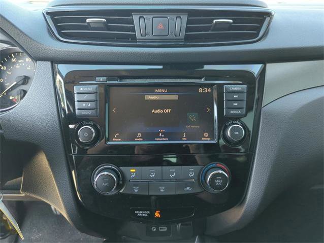 Certified 2020 Nissan Rogue Sport S image 29