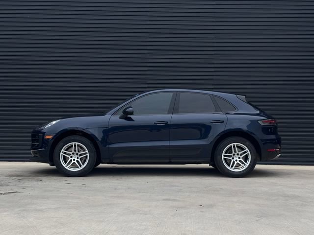 Certified 2021 Porsche Macan AWD/4WD image 2