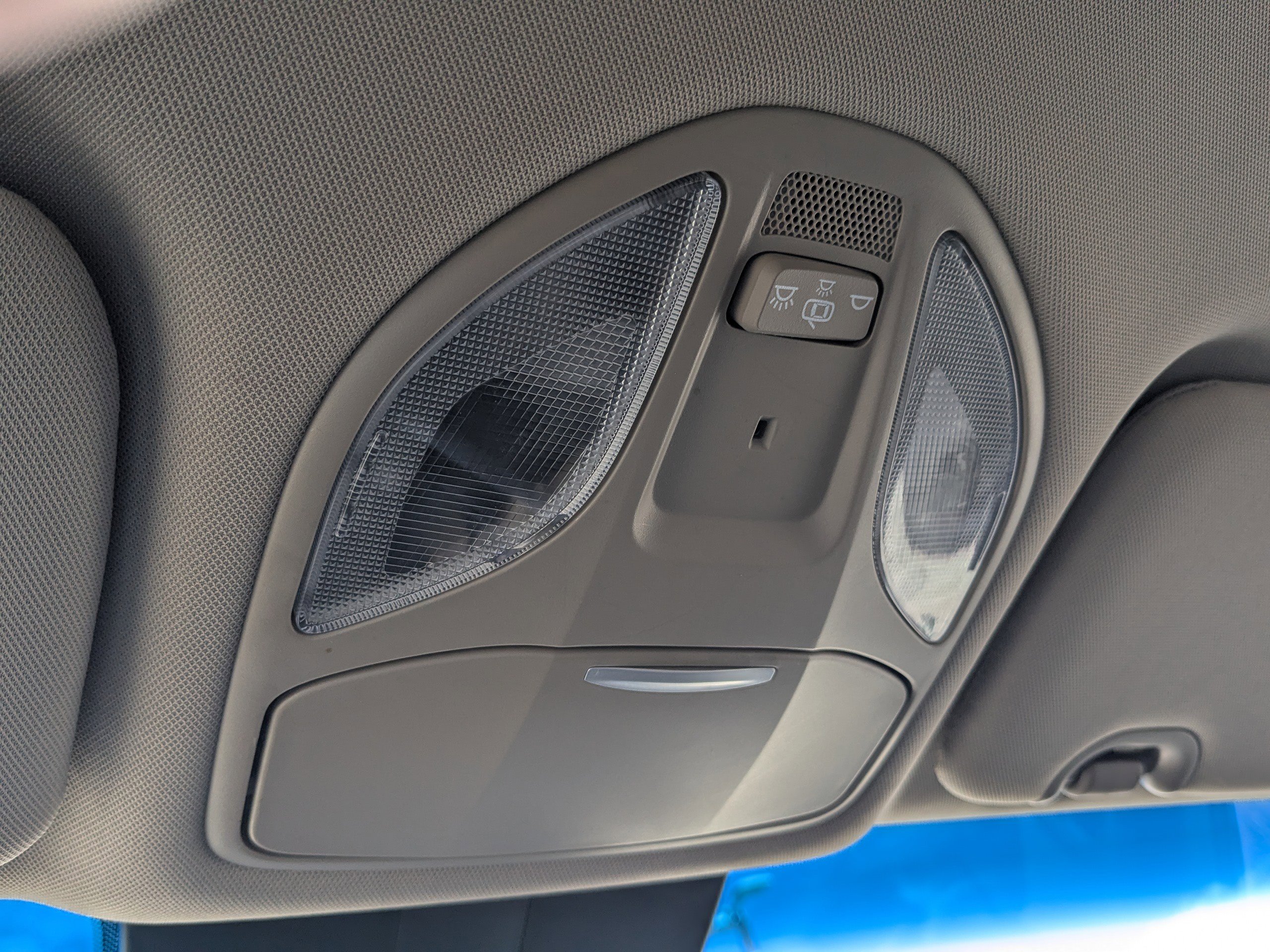 Used 2018 Hyundai Santa Fe SE image 23