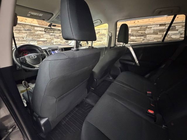 Used 2016 Toyota RAV4 LE AWD/4WD image 25