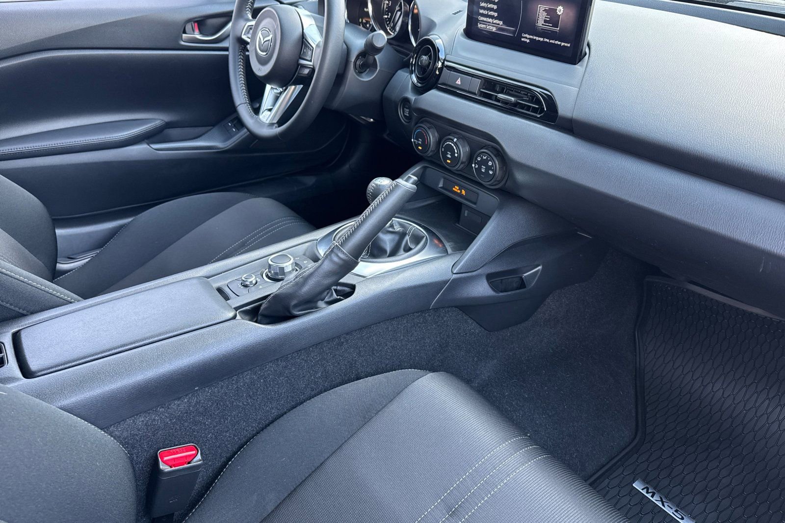 Used 2025 MAZDA MX-5 Miata Sport w/ Appearance Package image 15