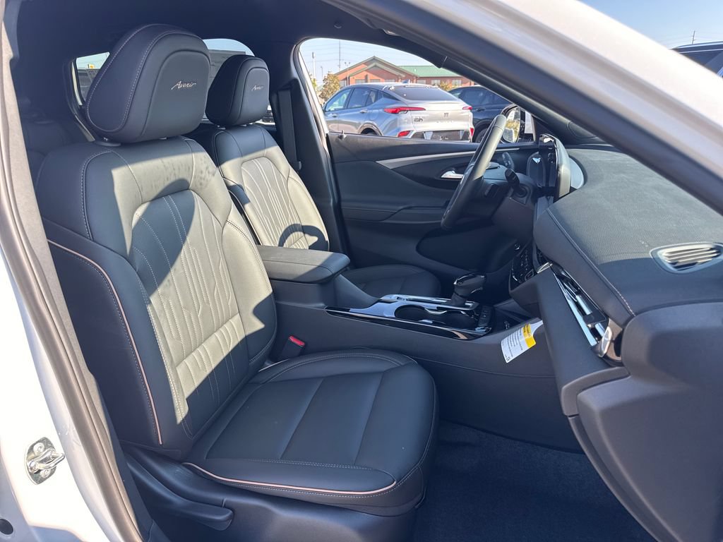 New 2026 Buick Envista Avenir FWD image 11