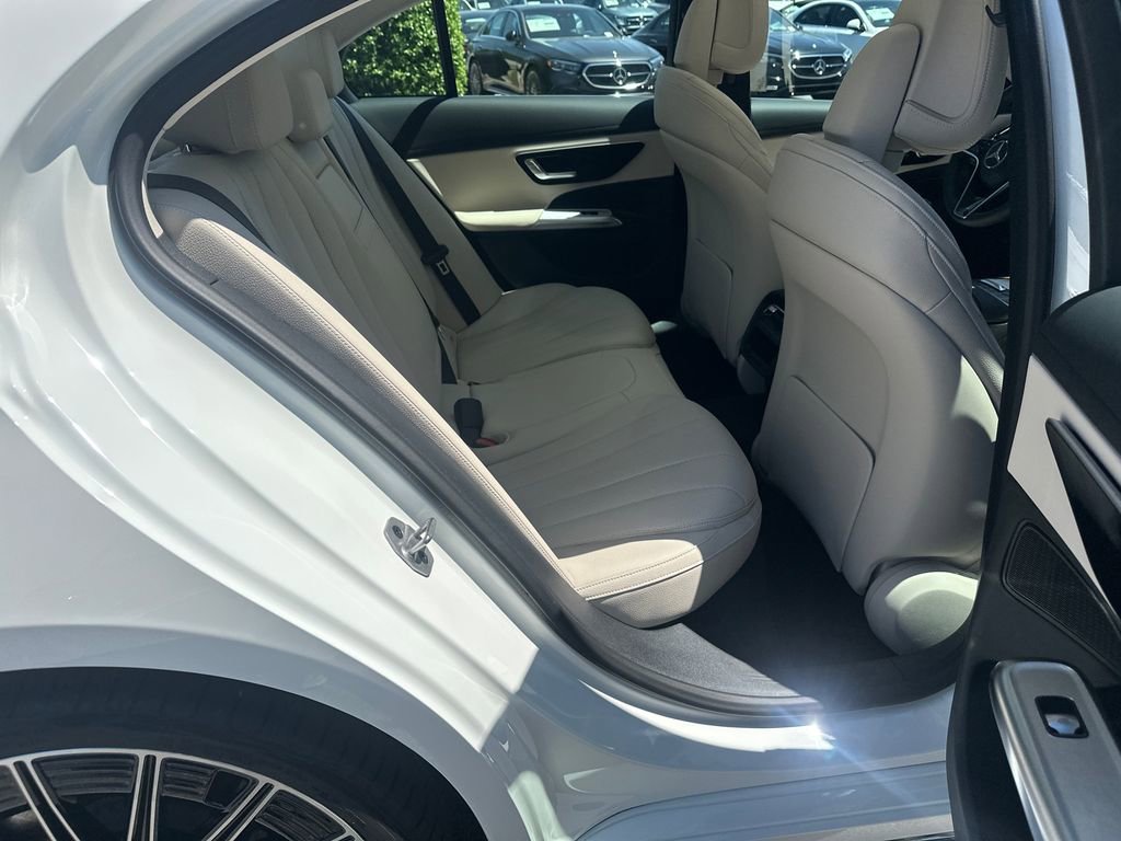 New 2026 Mercedes-Benz E 450 4MATIC Sedan image 17