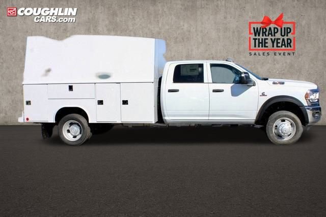 New 2024 RAM 5500 Tradesman w/ Chrome Appearance Group