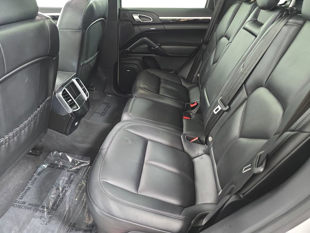 Used 2017 Porsche Cayenne S Platinum AWD/4WD image 24